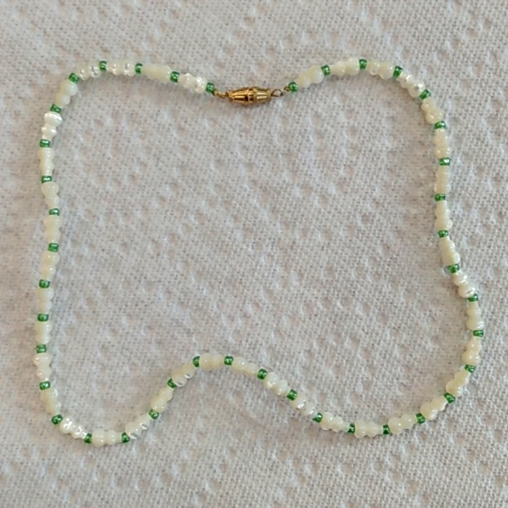 *3/$12* New NWOT Shell Choker Necklace Summer